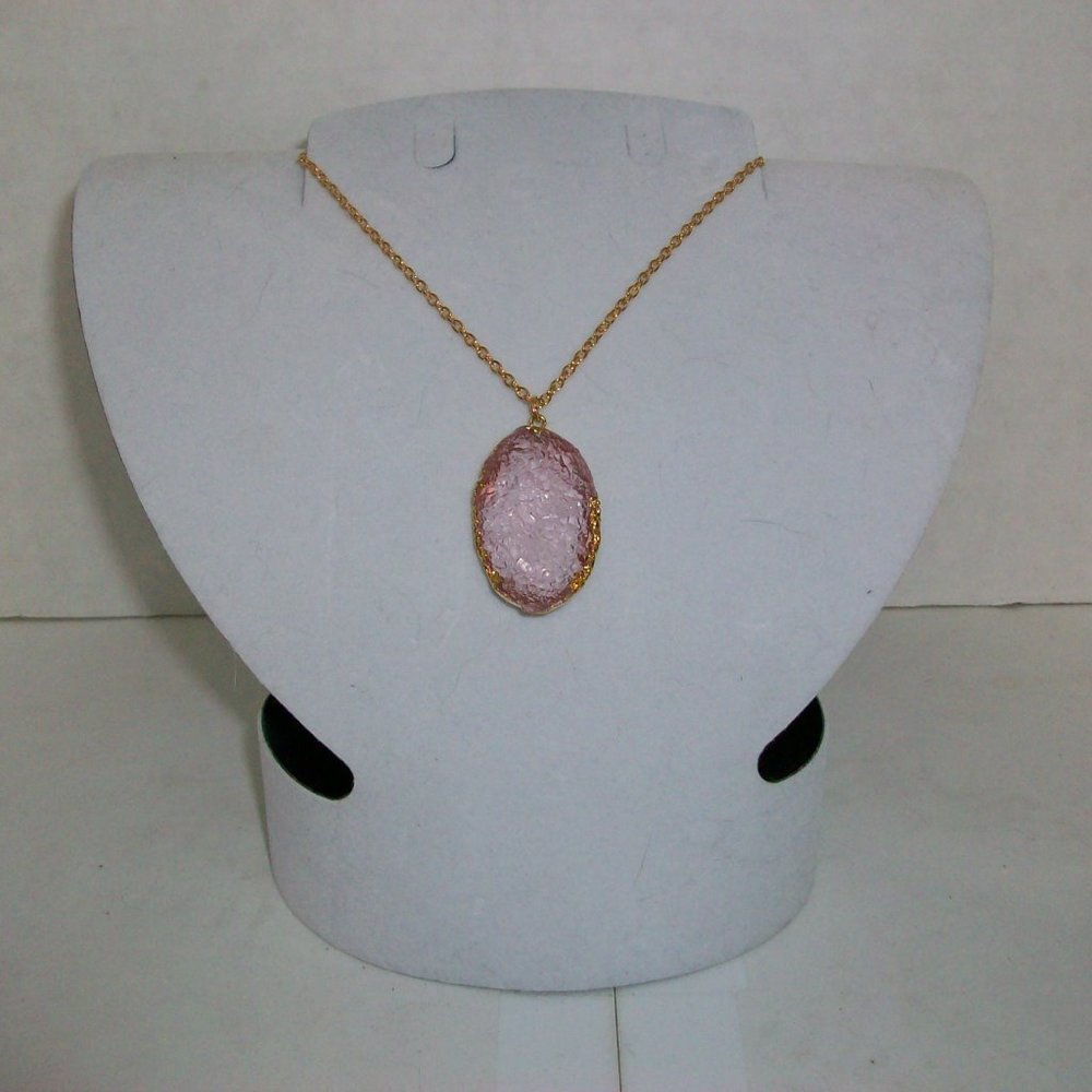 13" Gold Toned Chain with Rose Quartz Pendant